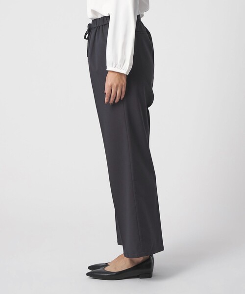 A DAY IN THE LIFE UNITED ARROWS(アデイインザライフユナイテッドアローズ)の「ウラケ ワイドパンツ‐ウォッシャブル‐<A DAY IN THE LIFE>(その他パンツ・レディース・ネイビー/ダークグレー/ダークブラウン/オフホワイト・36/38/40)」の8枚目の写真