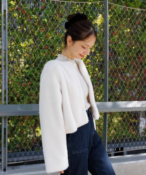 flower（フラワー）の「コンパクトファーコート（ノーカラーコート・レディース・ホワイト/ブラウン・FREE）」の3枚目の写真