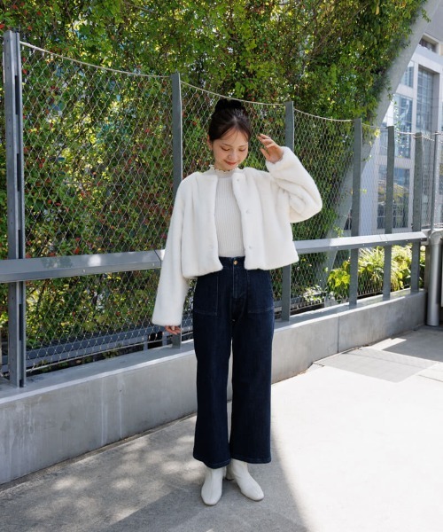 flower（フラワー）の「コンパクトファーコート（ノーカラーコート・レディース・ホワイト/ブラウン・FREE）」の5枚目の写真