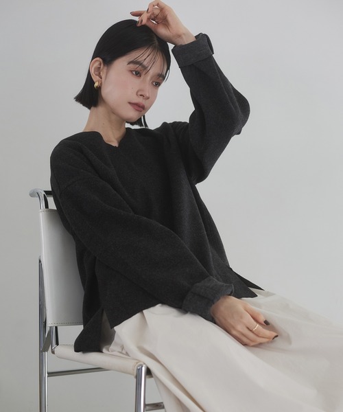 hunch（ハンチ）の「圧縮ニットソー Vネック コクーンニット（ニット/セーター・レディース・ダークブラウン/ベージュ/チャコール・FREE）」の6枚目の写真