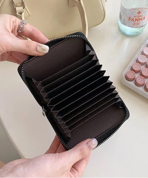 Port（ポート）の「【 Port / ポート 】 スターパッチ カードケース（カードケース・レディース・シルバー/ブラック・FREE）」の8枚目の写真