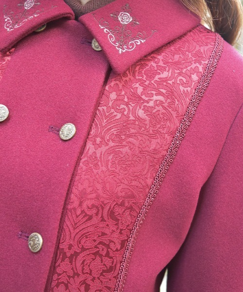 axes femme(アクシーズファム)の「刺繍入ジャカード切替コート(ピーコート・レディース・ワイン/ブラック/ブルーグリーン・MEDIUM)」の10枚目の写真