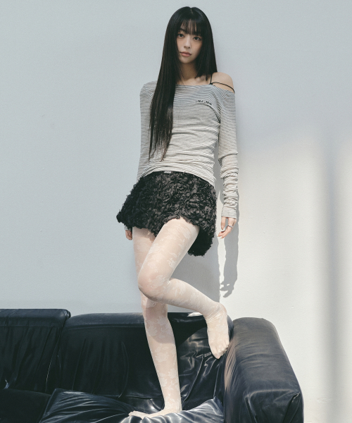 NICK&NICOLE(ニックアンドニコール)の「FLOWER MICRO SHORT PANTS_BLACK(その他パンツ・レディース・その他・FREE)」の1枚目の写真