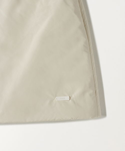 TTUDEMENT(トュードメント)の「PADDED MINI SKIRT CREAM(スカート・レディース・その他・SMALL/MEDIUM)」の6枚目の写真