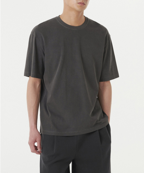 MUSINSA STANDARD（ムシンサスタンダード）の「ピグメントリラックスクルーネックTシャツ[チャコールグレー]（Tシャツ/カットソー・メンズ・その他・XX-LARGE/XXX-LARGE/LARGE/MEDIUM/SMALL/X-LARGE）」の3枚目の写真