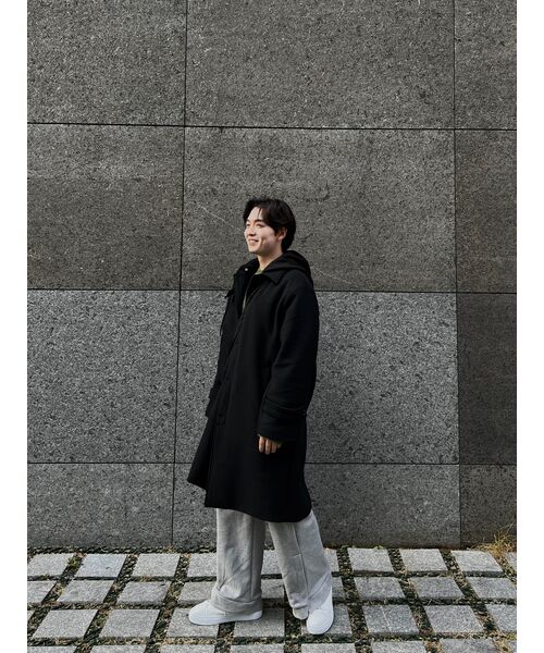 WOOALONG（ウアロン）の「Signature relax wide pants - GREY（スウェットパンツ・レディース・ライトグレー・LARGE/MEDIUM/SMALL）」の16枚目の写真