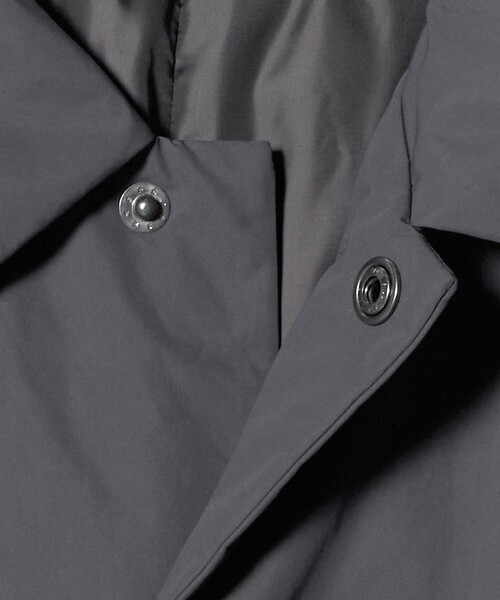 UNITED ARROWS（ユナイテッドアローズ）の「ADS ショートダウン バルカラーコート 撥水（ダウンジャケット/コート・メンズ・ブラック/ダークグレー・S/M/L/XL）」の20枚目の写真