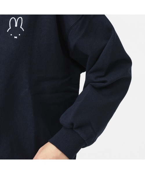 ALPEN / SPORTS DEPO SELECT（アルペンスポーツデポセレクト）の「miffy バックグラフィックトレーナー(ダンス)（スウェット・レディース・トップグレー/ネイビー・M/L/XL）」の6枚目の写真