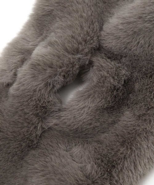 GLOBAL WORK（グローバルワーク）の「洗えるフェイクファーティペット/598299（マフラー・レディース・ベージュ/グレー/オフホワイト/チャコールグレー・FREE）」の7枚目の写真