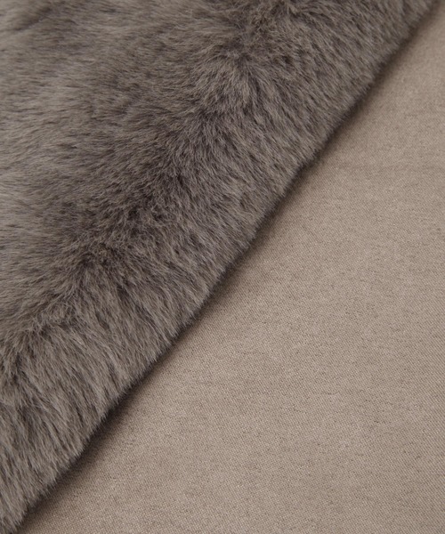 GLOBAL WORK（グローバルワーク）の「洗えるフェイクファーティペット/598299（マフラー・レディース・ベージュ/グレー/オフホワイト/チャコールグレー・FREE）」の9枚目の写真