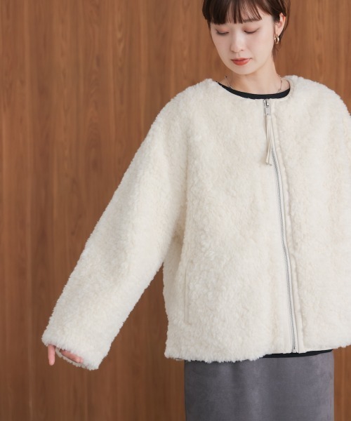 Bou Jeloud(ブージュルード)の「ボアショートアウター(ブルゾン・レディース・オフホワイト/グレー・FREE)」の13枚目の写真