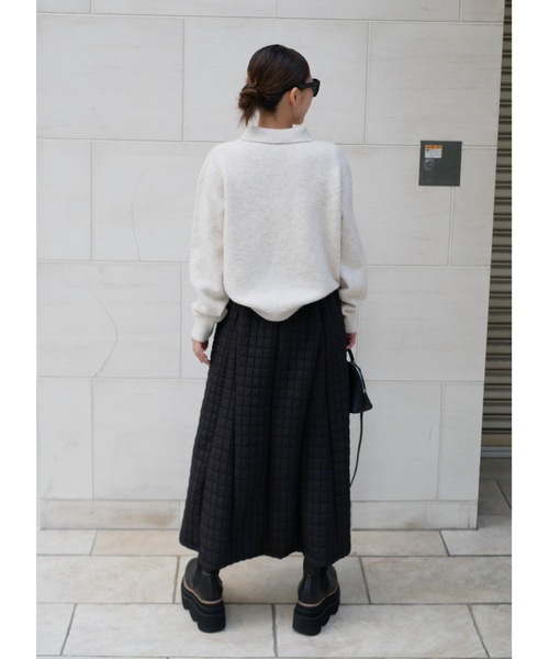 BeBeoD(べベッド)の「キルティングフレアロングスカート(スカート・レディース・ブラック/アイボリー・フリー)」の8枚目の写真