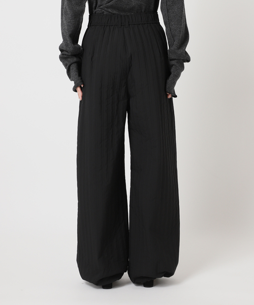 CITYSHOP（シティーショップ）の「STRIPED QUILTED パンツ（その他パンツ・レディース・ブラック・38/36）」の8枚目の写真