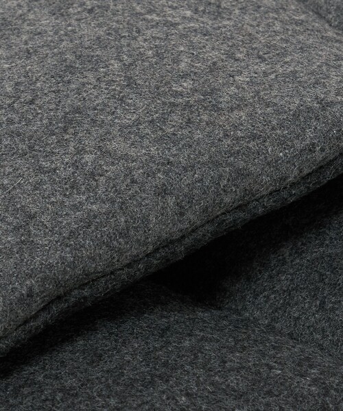 COBMASTER（コブマスター）の「【別注】＜COBMASTER＞GLR グレー ダウン マフラー（マフラー・メンズ・ダークグレー・FREE）」の8枚目の写真