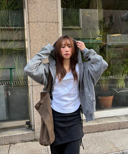 CURETTY（キュリティ）の「C HOODED KNIT ZIP-UP_GREY（パーカー・レディース・グレー・SMALL）」の10枚目の写真