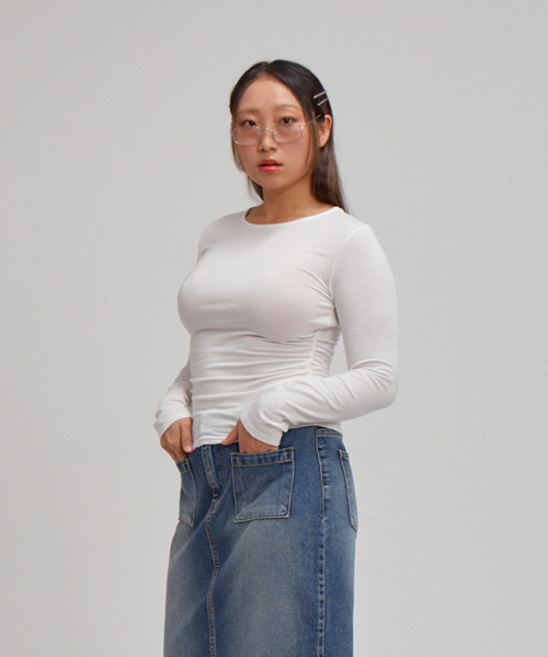 SALON DE YOHN(サロンドヨーン)の「Basic Shirring Long Sleeve T_ White(Tシャツ/カットソー・レディース・その他・LARGE/MEDIUM/SMALL)」の4枚目の写真