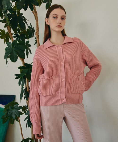 38COMEONCOMMON（38カモンコモン）の「COLLAR POCKET CARDIGAN (INDI PINK)（カーディガン/ボレロ・レディース・その他・FREE）」の2枚目の写真