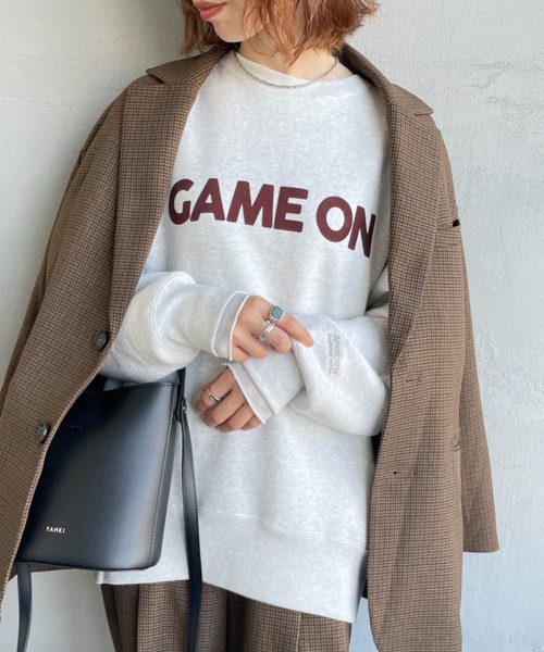 GAME ON 植絨Logo膨袖大學T