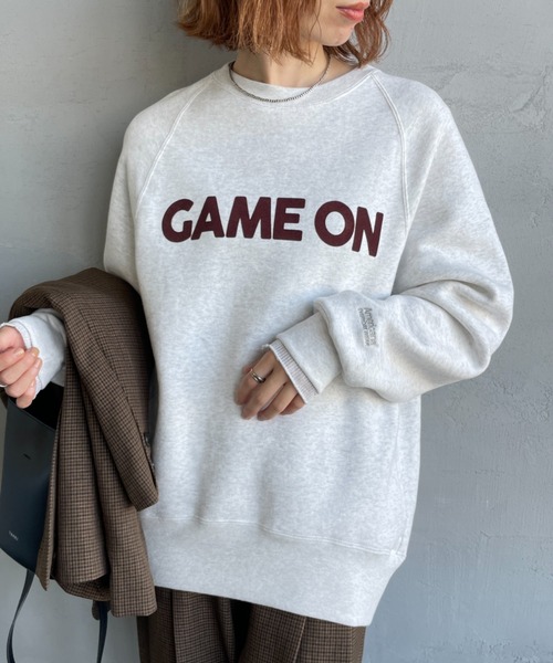 GAME ON 植絨Logo膨袖大學T