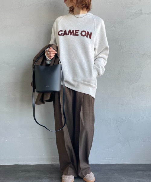 GAME ON 植絨Logo膨袖大學T