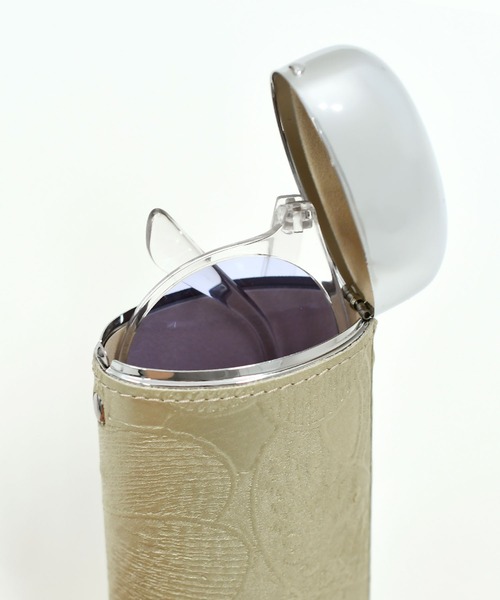 LAZY SUSAN（レイジースーザン）の「メガネケース　ボタニカル（ポーチ・レディース・ゴールド/シルバー・FREE）」の4枚目の写真