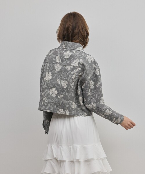 Diagram（ダイアグラム）の「ボタニカルジャガードジャケット（その他アウター・レディース・チャコールグレー/ブルー・38/36）」の7枚目の写真