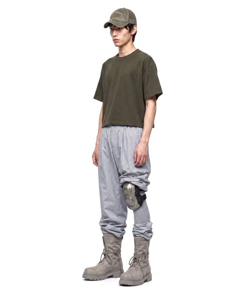 C WEAR BY THE GENIUS（シーウェアバイザジーニアス）の「メンズ クロップTシャツ カーキ（Tシャツ/カットソー・メンズ・その他・SMALL/MEDIUM/LARGE/X-LARGE/XX-LARGE/X-SMALL）」の14枚目の写真