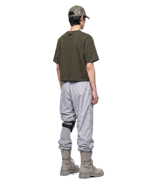 C WEAR BY THE GENIUS（シーウェアバイザジーニアス）の「メンズ クロップTシャツ カーキ（Tシャツ/カットソー・メンズ・その他・SMALL/MEDIUM/LARGE/X-LARGE/XX-LARGE/X-SMALL）」の13枚目の写真