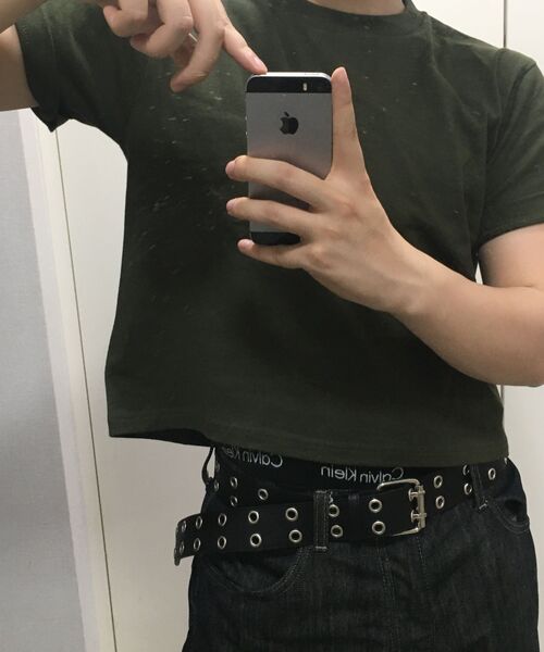C WEAR BY THE GENIUS（シーウェアバイザジーニアス）の「メンズ クロップTシャツ カーキ（Tシャツ/カットソー・メンズ・その他・SMALL/MEDIUM/LARGE/X-LARGE/XX-LARGE/X-SMALL）」の5枚目の写真