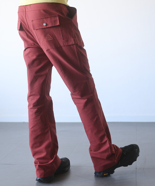 HEISAN(ハイサン)の「スナップボタンブーツカットパンツレッド(その他パンツ・レディース・その他・SMALL/MEDIUM/LARGE)」の2枚目の写真