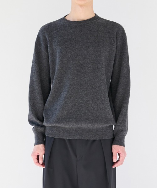 STUDIOUS（ステュディオス）の「【STUDIOUS】CASHMERE WOOL CREWNECK KNIT（ニット/セーター・メンズ・ブラック/ホワイト/ブラウン/レッド/ダークグレー/ベージュ・1/2/3）」の11枚目の写真