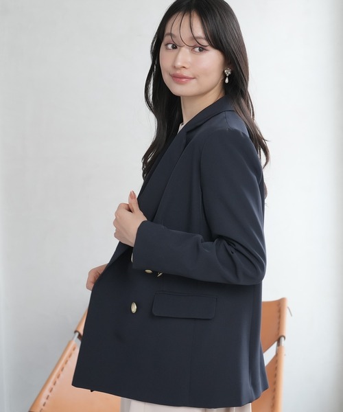 TRUDEA（トルディア）の「オケージョン/セレモニー対応【2026SS新作】 ダブルブレストテーラードジャケット/洗えるウォッシャブル機能（テーラードジャケット・レディース・グレイッシュベージュ/ライトグレー/ネイビー・SMALL/MEDIUM/LARGE）」の6枚目の写真