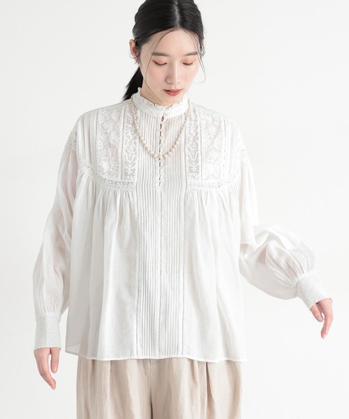 studio CLIP（スタディオクリップ）の「《natural by clip》エンブロイダリーブラウス（シャツ/ブラウス・レディース・ホワイト/アイボリー/ブラック・FREE）」の6枚目の写真