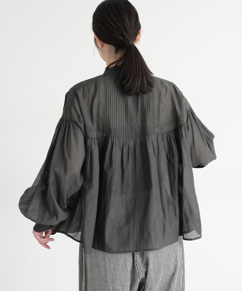 studio CLIP（スタディオクリップ）の「《natural by clip》エンブロイダリーブラウス（シャツ/ブラウス・レディース・ホワイト/アイボリー/ブラック・FREE）」の14枚目の写真