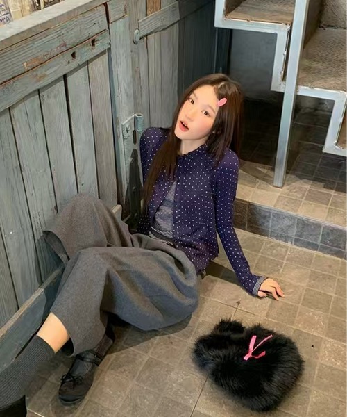 AsheKsha(アシクシャ)の「タイトル:フェイクツーピース ドットストライプトップス(その他トップス・レディース・ホワイト/ネイビー・M)」の17枚目の写真