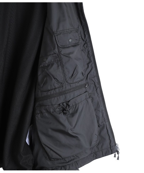 DAIWA PIER39（ダイワピア39）の「DAIWA PIER39 / ダイワ ピアサーティナイン：TECH SYNTHETIC SKIN WINDBREAKER JACKET：BJ-40025W[PIE]（ブルゾン・メンズ・ブラック・L/M/S）」の7枚目の写真