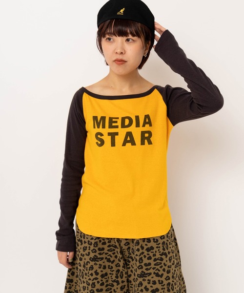 RNA(アールエヌエー)の「M2592 オフショルラグランロンT(Tシャツ/カットソー・レディース・マスタード/ホワイト×レッド/ホワイト×ブラック・MEDIUM)」の22枚目の写真