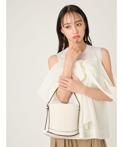 FRAY I.D（フレイアイディー）の「カーブラインミニバスケットバッグ（ハンドバッグ・レディース・アイボリー/ブラック/グリーン/ピンク・F）」の2枚目の写真