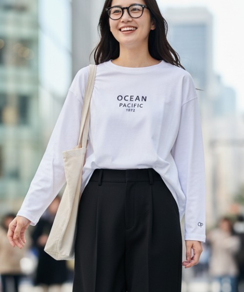 Ocean Pacific(オーシャンパシフィック)の「【OP/オーピー】レディース ロゴ 長袖Tシャツ ロングTシャツ ドロップショルダー(Tシャツ/カットソー・レディース・ホワイト/ベージュ・X-LARGE/LARGE)」の1枚目の写真