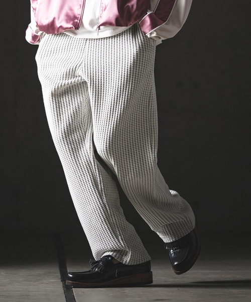 GLIMCLAP（グリムクラップ）の「mp14554-Big Waffle Wide Straight Pants ワイドストレートパンツ(201-020-gls-cg)（その他パンツ・メンズ・ホワイト×グレー/グレイッシュベージュ/ブラック/ブラック×ホワイト・L/M/S）」の2枚目の写真