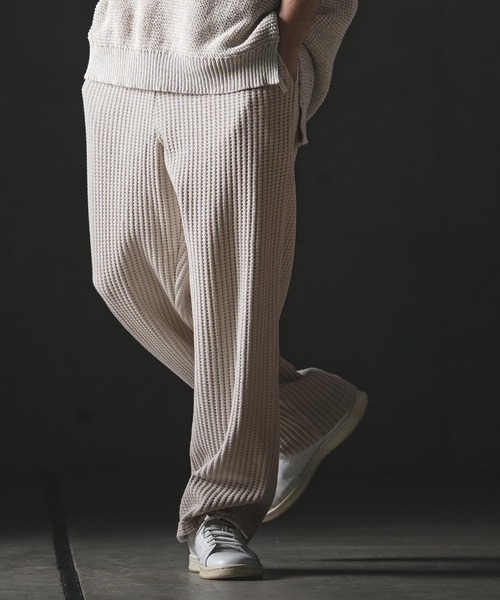 GLIMCLAP（グリムクラップ）の「mp14554-Big Waffle Wide Straight Pants ワイドストレートパンツ(201-020-gls-cg)（その他パンツ・メンズ・ホワイト×グレー/グレイッシュベージュ/ブラック/ブラック×ホワイト・L/M/S）」の4枚目の写真