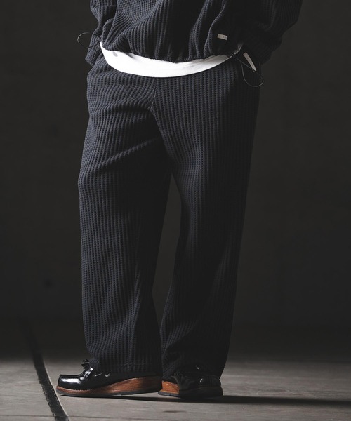 GLIMCLAP（グリムクラップ）の「mp14554-Big Waffle Wide Straight Pants ワイドストレートパンツ(201-020-gls-cg)（その他パンツ・メンズ・ホワイト×グレー/グレイッシュベージュ/ブラック/ブラック×ホワイト・L/M/S）」の5枚目の写真