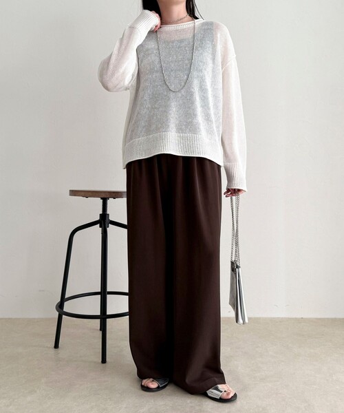 fredy emue（フレディエミュ）の「LINEN100ニットプルオーバー（ニット/セーター・レディース・ライトグリーン/オフホワイト/ベージュ/ネイビー・38）」の11枚目の写真