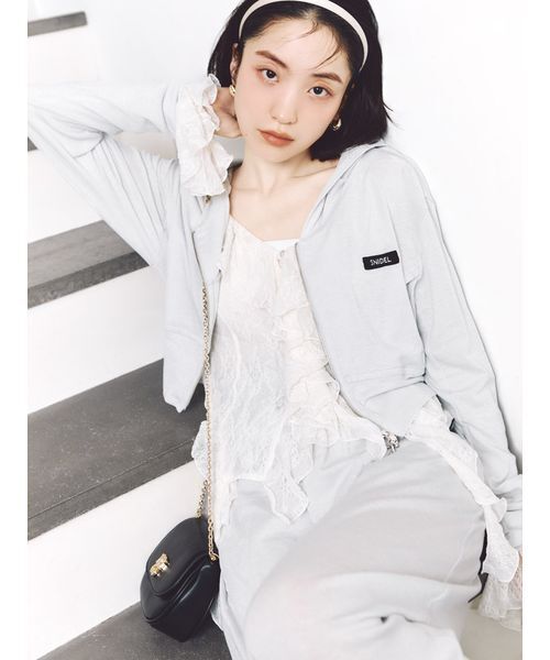 SNIDEL(スナイデル)の「カットレースフリルプルオーバー(Tシャツ/カットソー・レディース・カーキ/アイボリー/ピンク・F)」の7枚目の写真