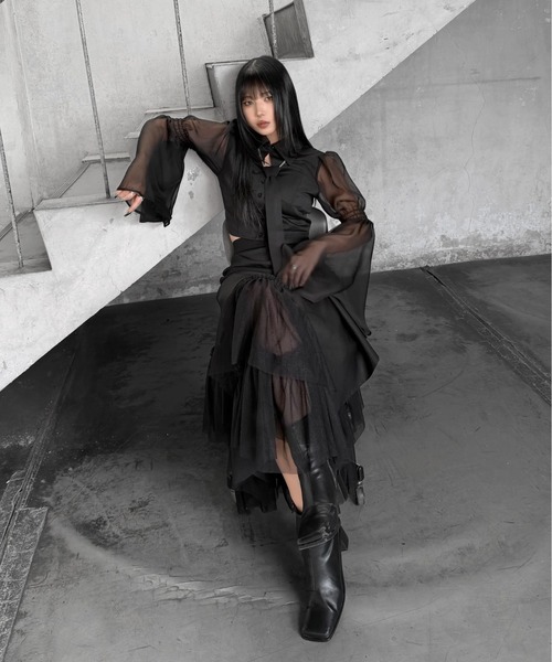 LVEU.(ラブユ.)の「【LVEU.】シアースリーブコルセットシャツ / トップス シャツ シアー シースルー フレアカラー クロップド ショート コルセット風 ブラック モード(シャツ/ブラウス・レディース・ブラック・FREE)」の13枚目の写真