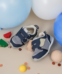 RIO（リオ）の「足にいいベビーシューズ（スニーカー）」