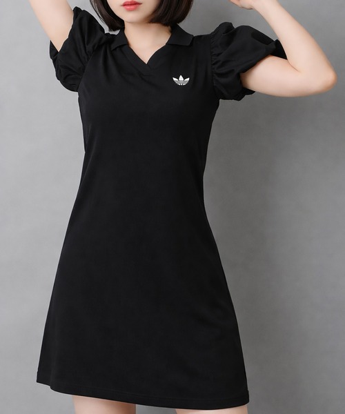 adidas（アディダス）の「【adidas/アディダス】ボリュームスリーブポロワンピース（ワンピース・レディース・ブラック/オフホワイト・M）」の2枚目の写真