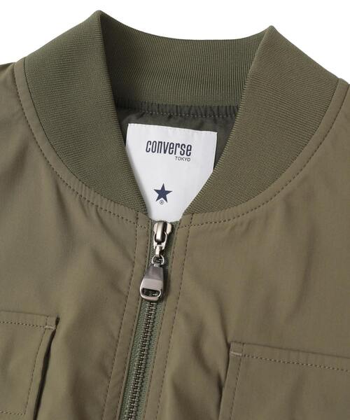 CONVERSE TOKYO(コンバーストウキョウ)の「GATHER SLEEVE MILITARY MA-1 JACKET(ブルゾン・レディース・ブラック/カーキ・FREE)」の21枚目の写真