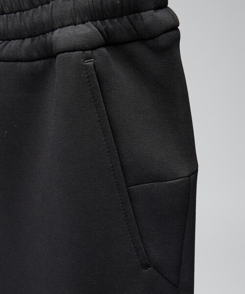 DESIGNWORKS(デザインワークス)の「【セットアップ対応】液アンダンボール トレーニングパンツ(スラックス・メンズ・ネイビー/ブラック・46/48/50)」の5枚目の写真