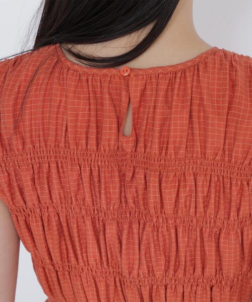 NATURAL BEAUTY BASIC(ナチュラルビューティーベーシック)の「◇シアーチェックギャザーワンピース(ワンピース・レディース・オレンジ/イエロー/ブラック・P/S/MEDIUM)」の15枚目の写真